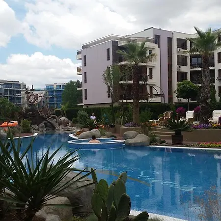 Private In Monte Carlo ساني بيتش
